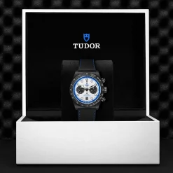 Black Bay Chrono 'Carbon 25'