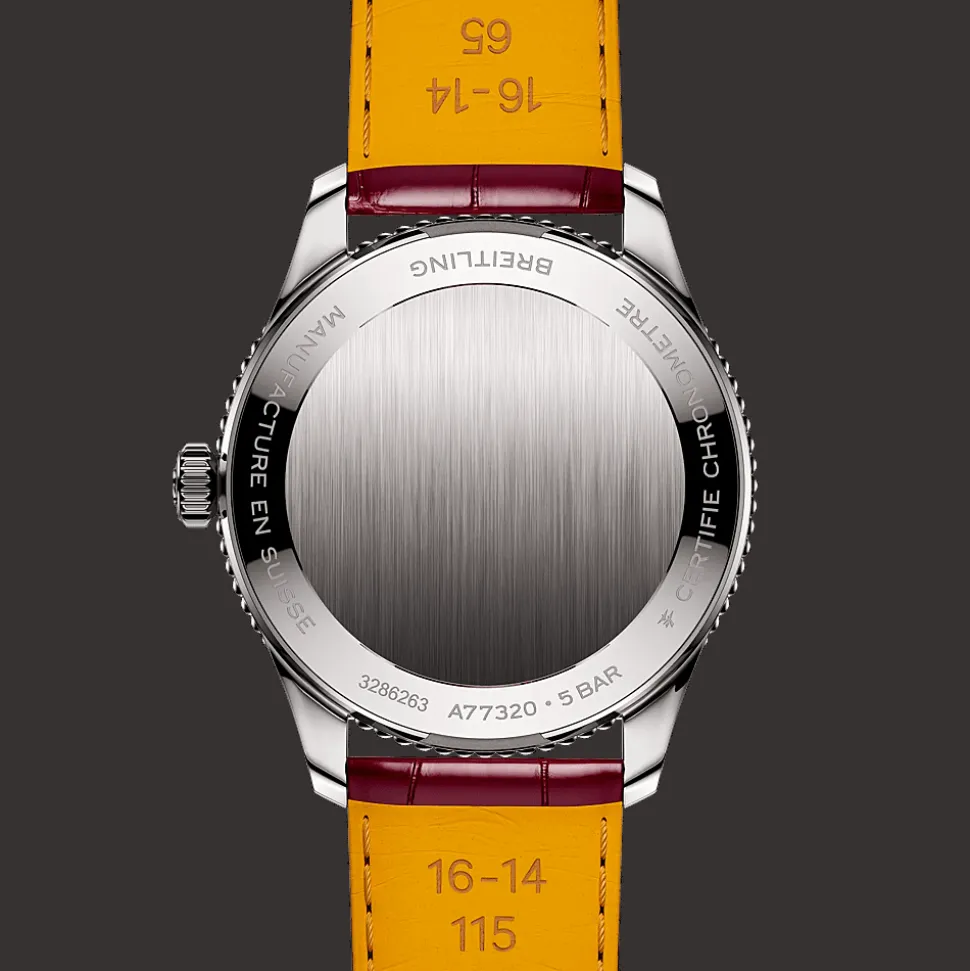 Navitimer 32 SuperQuartz™